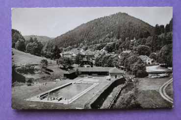 Foto Ansichtskarte AK Bad Teinach 1967 Pool Gebirge Dorf